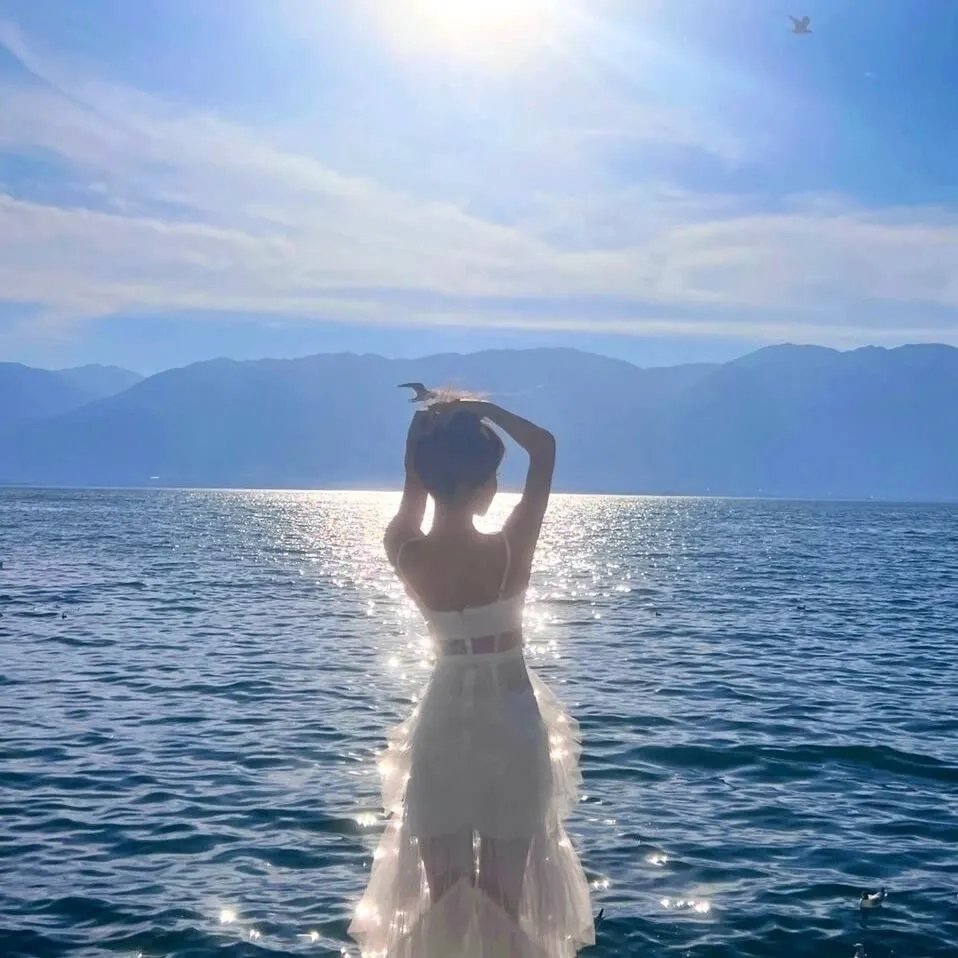 抄家当场，我抱住权臣大腿喊相公